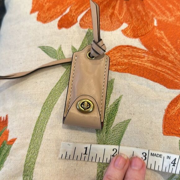 COACH 1941 CLOCHETTE GLOVE TANNED LEATHER BRASS TURNLOCK HANGTAG FOR LOCK & KEYS - Picture 4 of 13